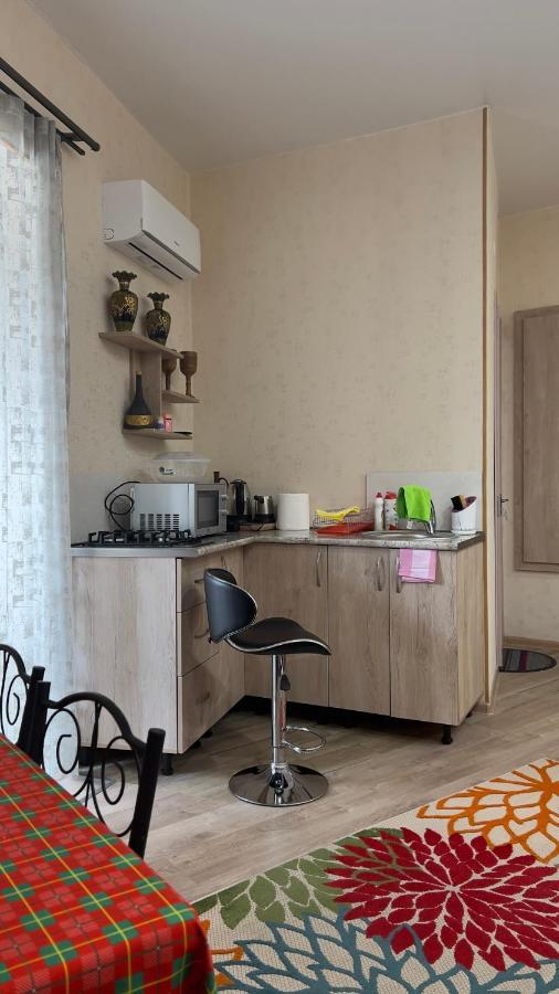 Guest House Beautiful Avlabar Tbilisi Buitenkant foto